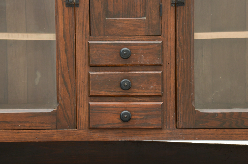 Victorian Oak Cupboard-on-Dry Sink