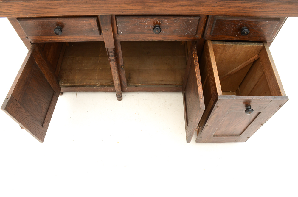 Victorian Oak Cupboard-on-Dry Sink