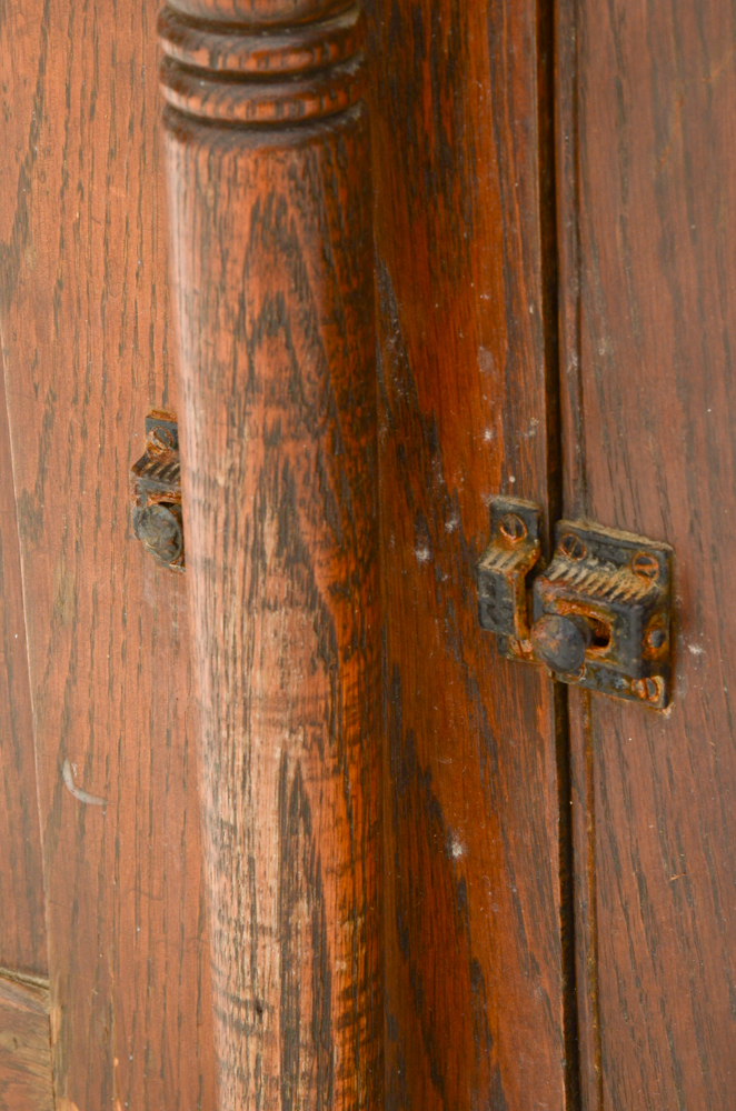 Victorian Oak Cupboard-on-Dry Sink