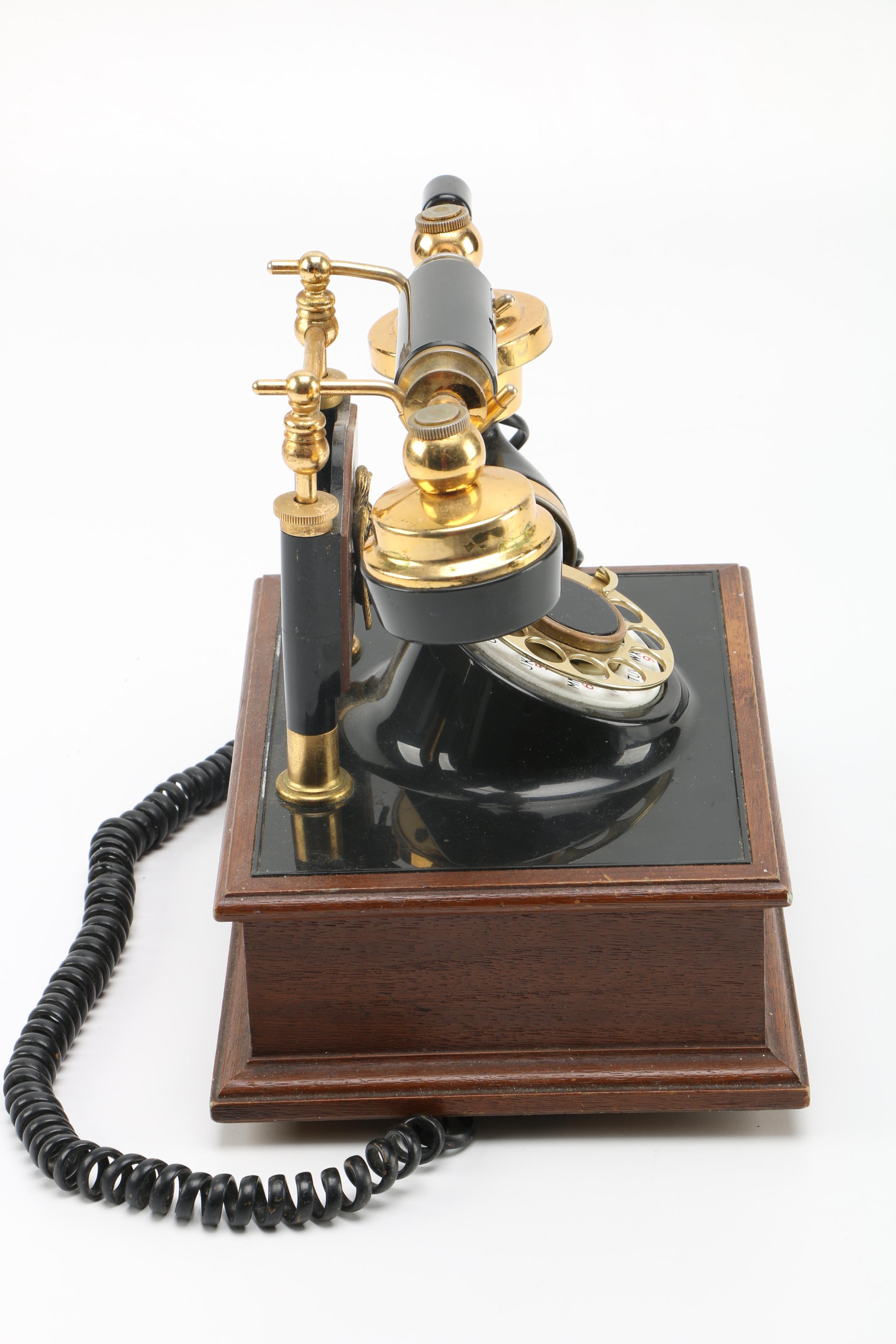 Deco-Tel Rotary Telephone