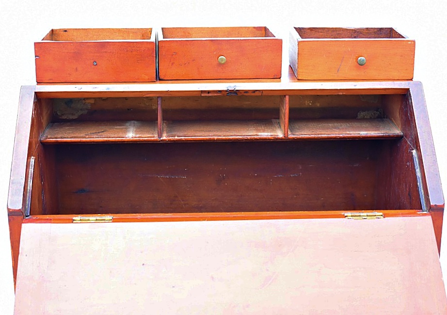 Late 18th/Early 19th Century  Kentucky Sugar Desk in Cherry