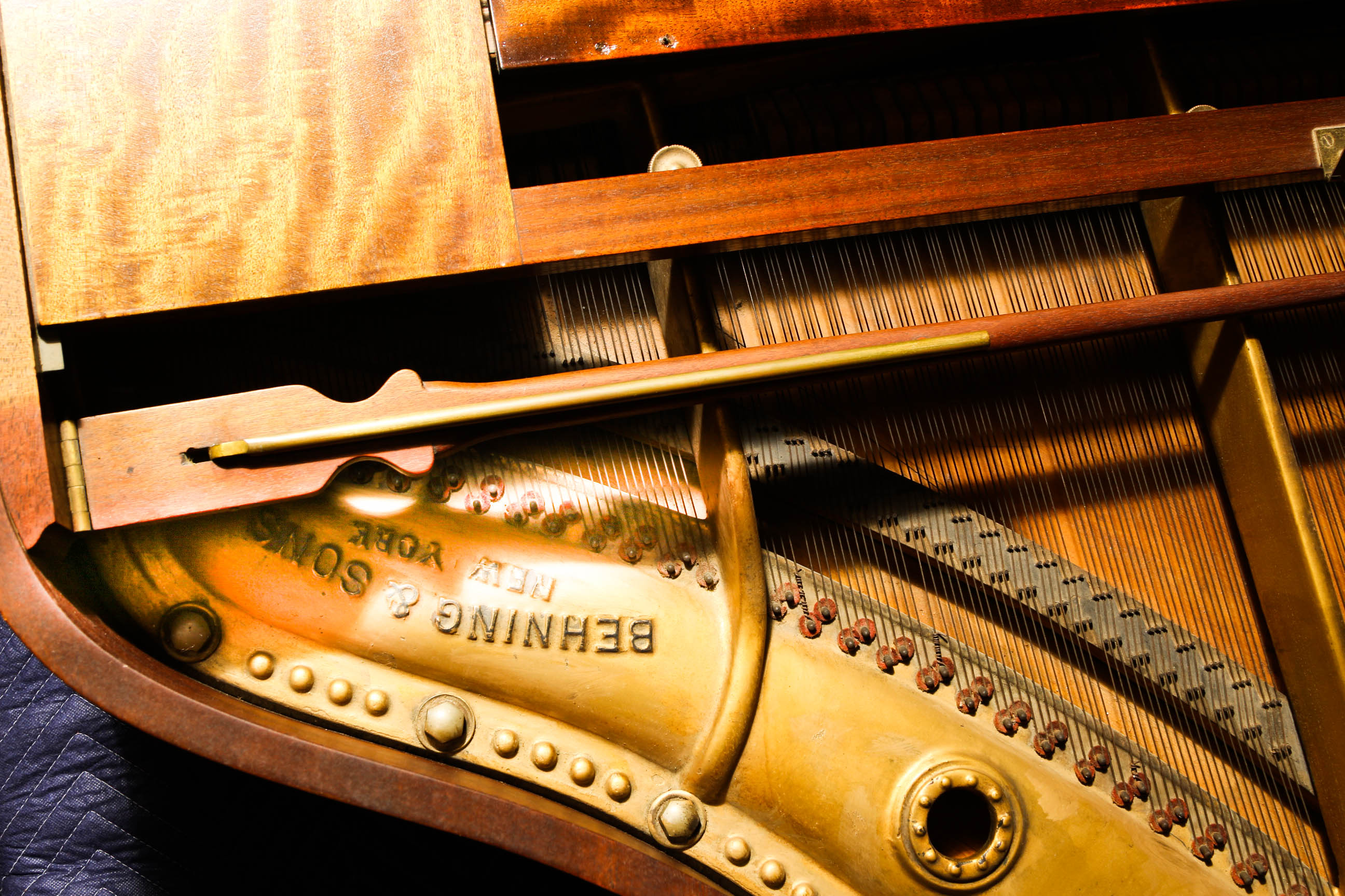 1904 Behning & Sons Mahogany Baby Grand Piano