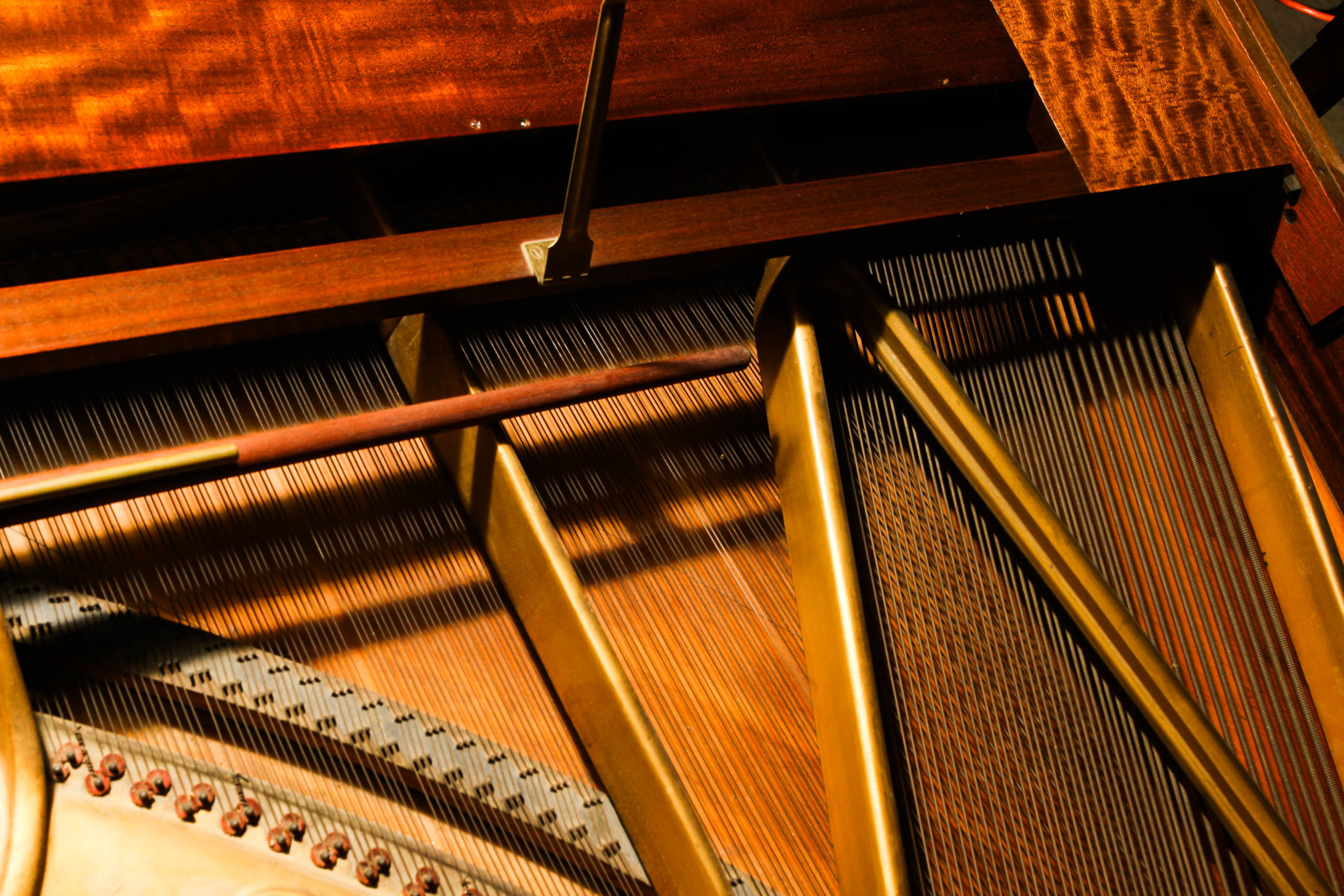 1904 Behning & Sons Mahogany Baby Grand Piano
