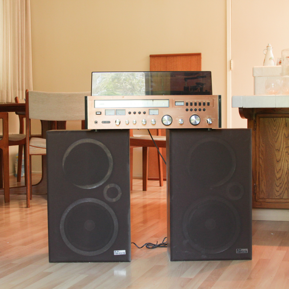Fisher Turntable Stereo Receiver and Speakers