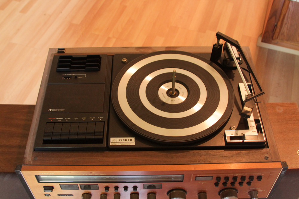 Fisher Turntable Stereo Receiver and Speakers