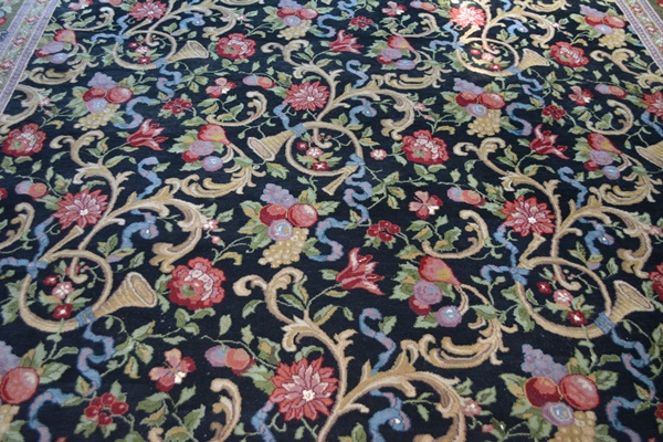 Power Loomed French Horn Wool Area Rug