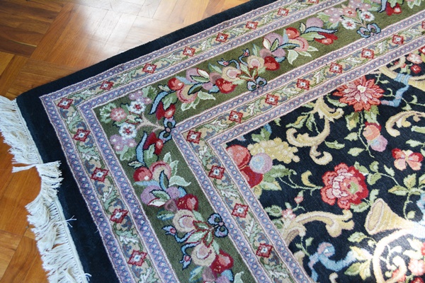 Power Loomed French Horn Wool Area Rug