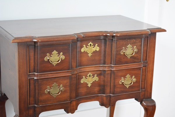 Pennsylvania House Queen Anne Style Side Table