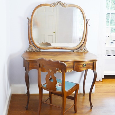 Antique Mirrored Mahogany Dressing Table