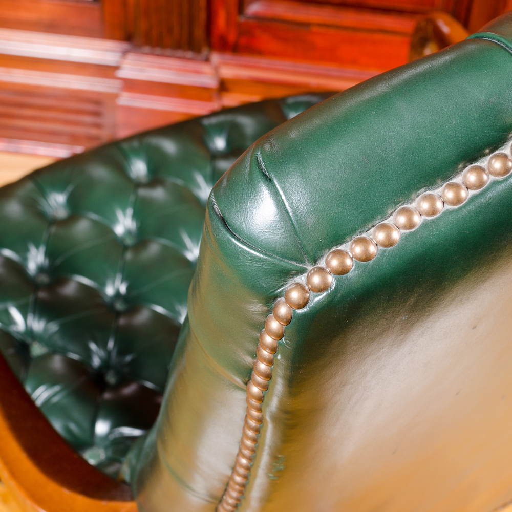 Vintage Tufted Green Leather Office Chair