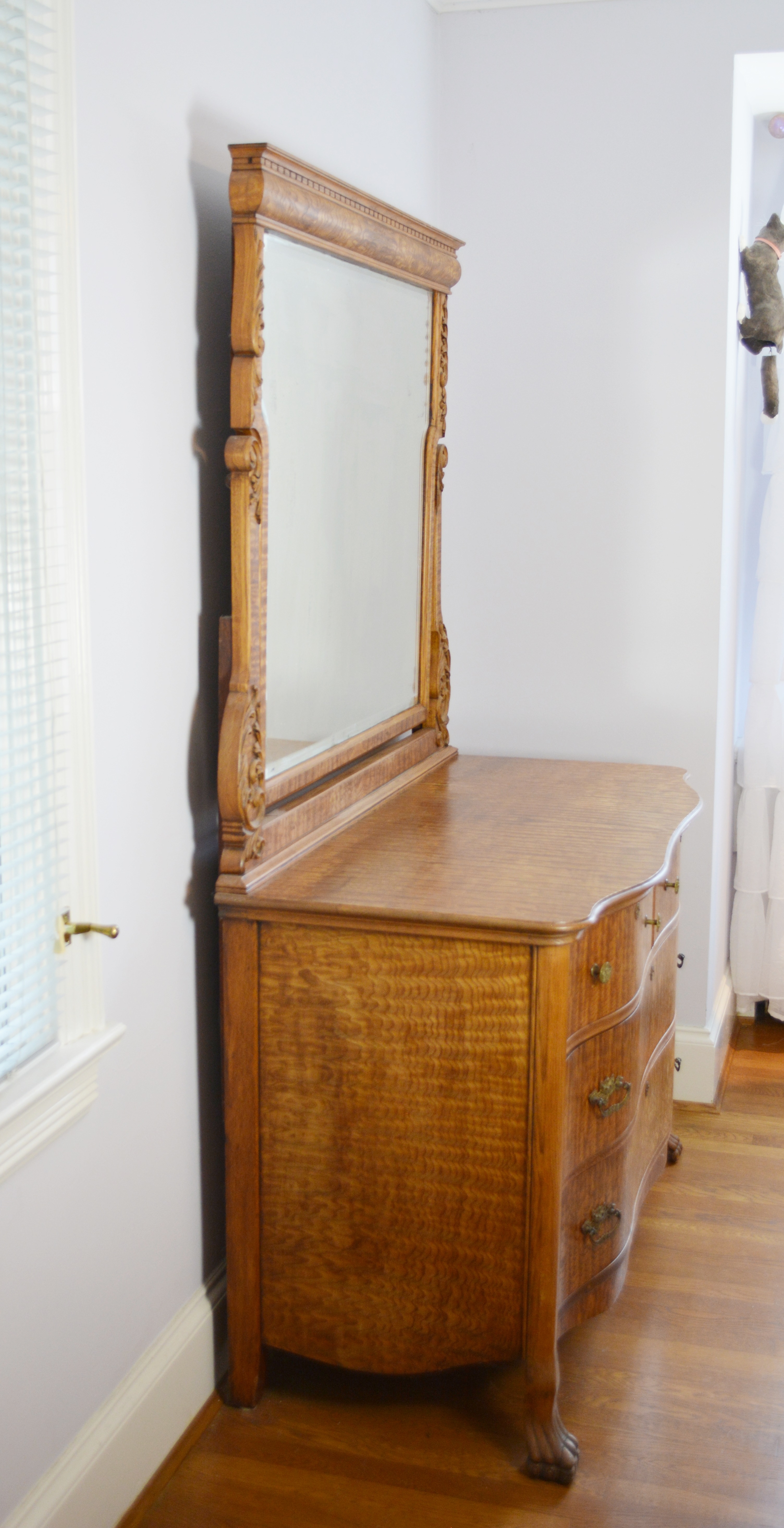 Antique Serpentine Quilted Maple Dresser With Mirror