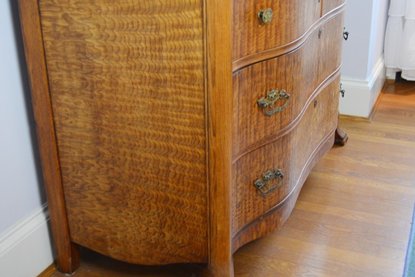 Antique Serpentine Quilted Maple Dresser With Mirror