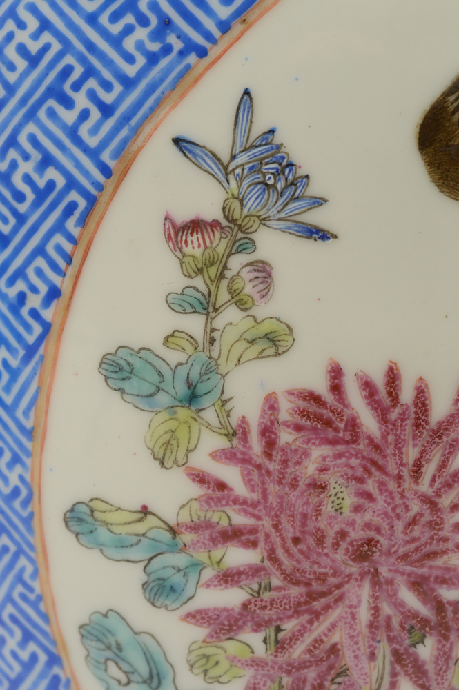 Exceptional Chinese Porcelain Vase