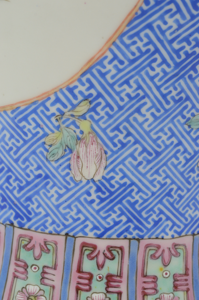 Exceptional Chinese Porcelain Vase