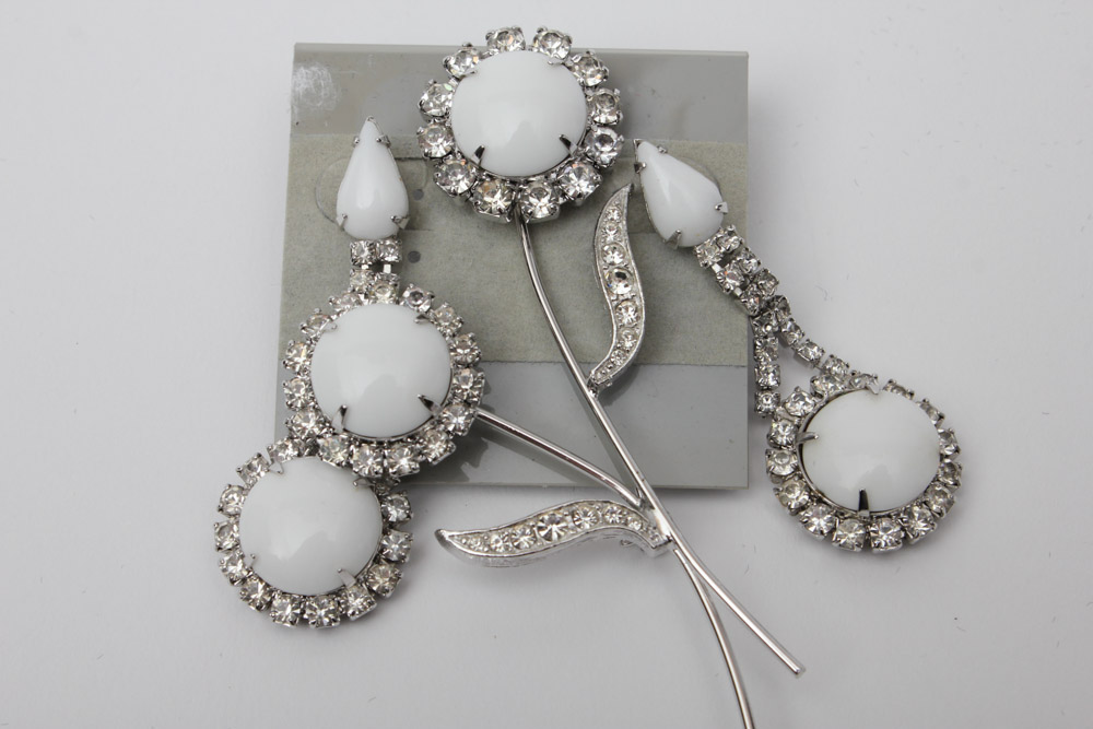 Vintage Trifari Costume Jewelry