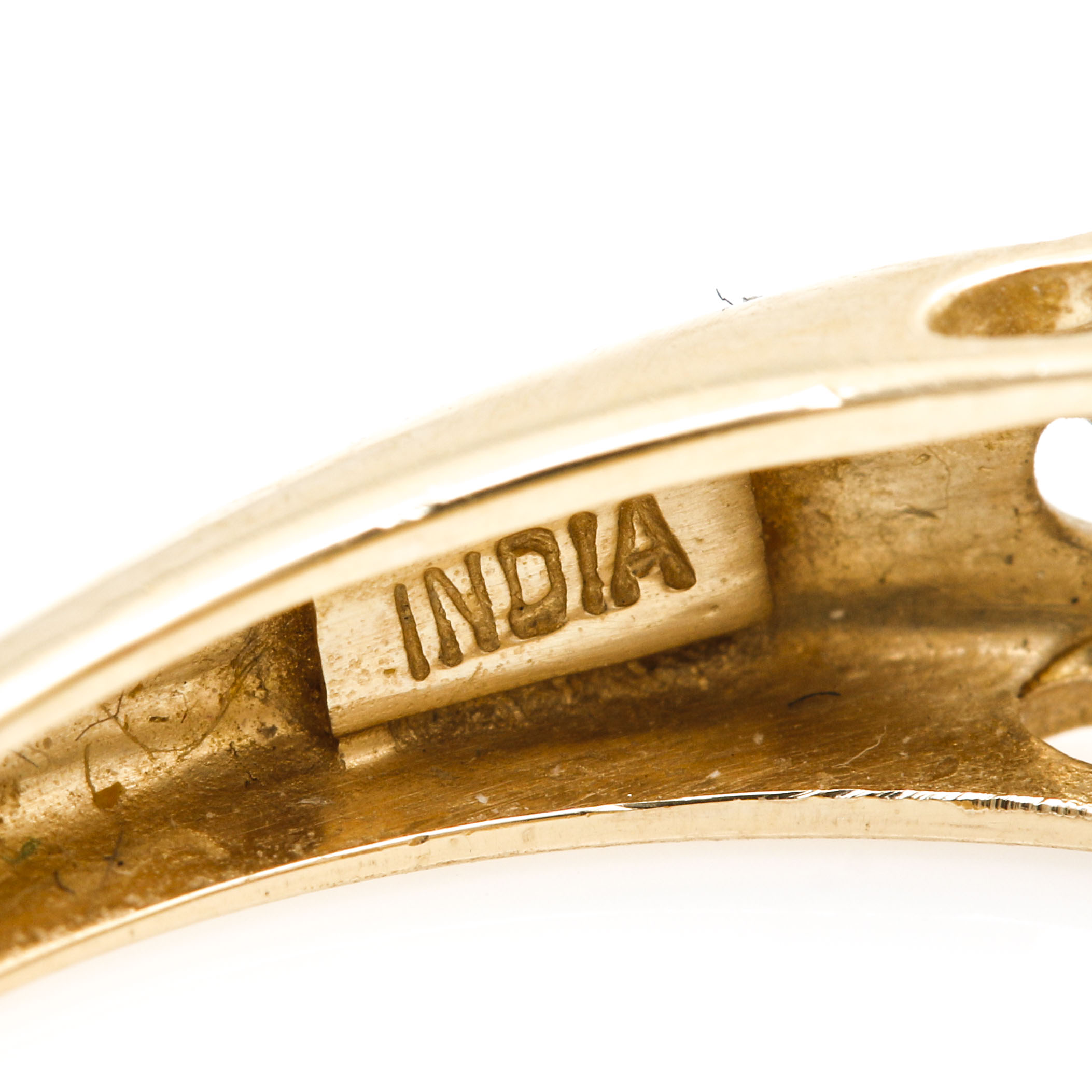 14K Yellow Gold Scrolled Gemstone Ring