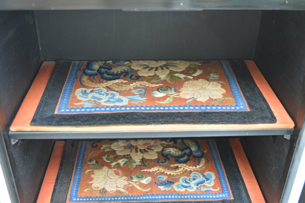 Chinoiserie Black Lacquer Jewelry Box