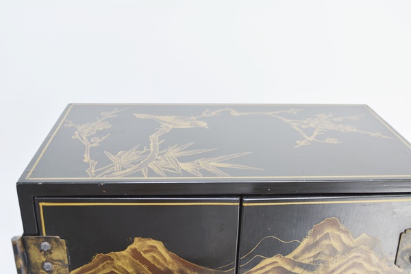 Chinoiserie Black Lacquer Jewelry Box