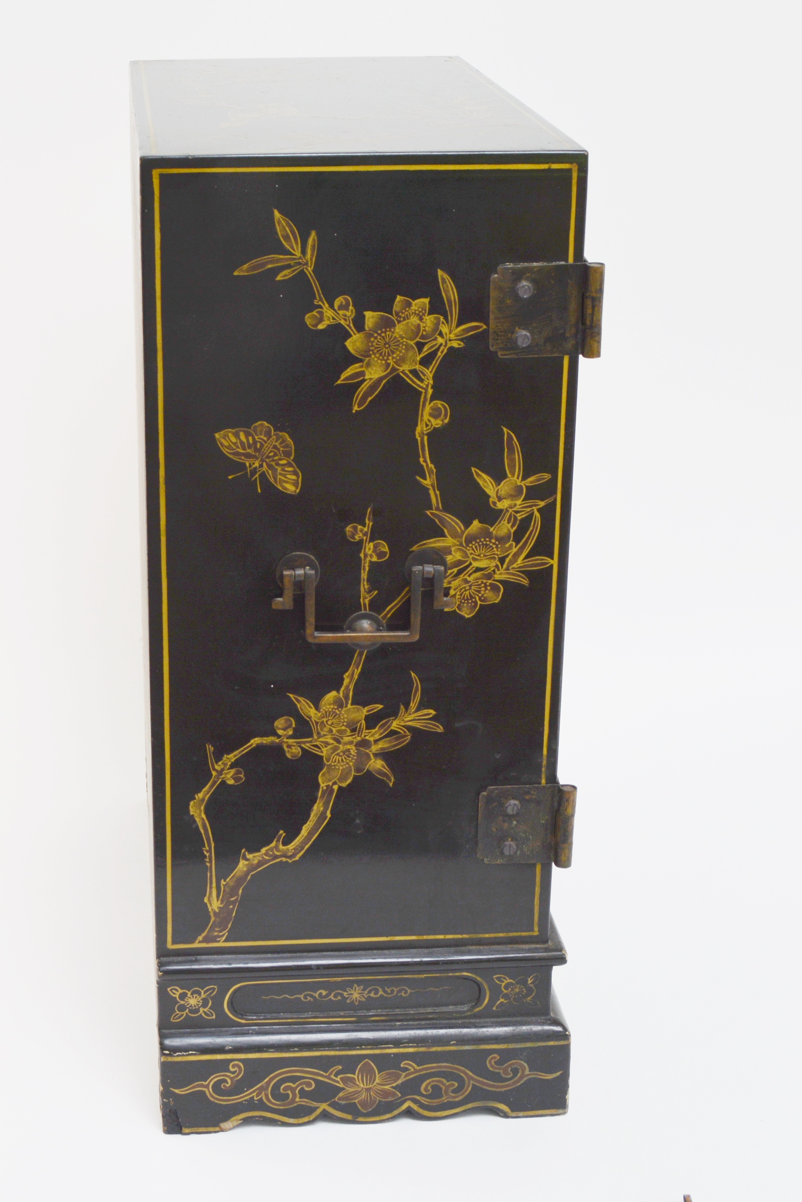 Chinoiserie Black Lacquer Jewelry Box