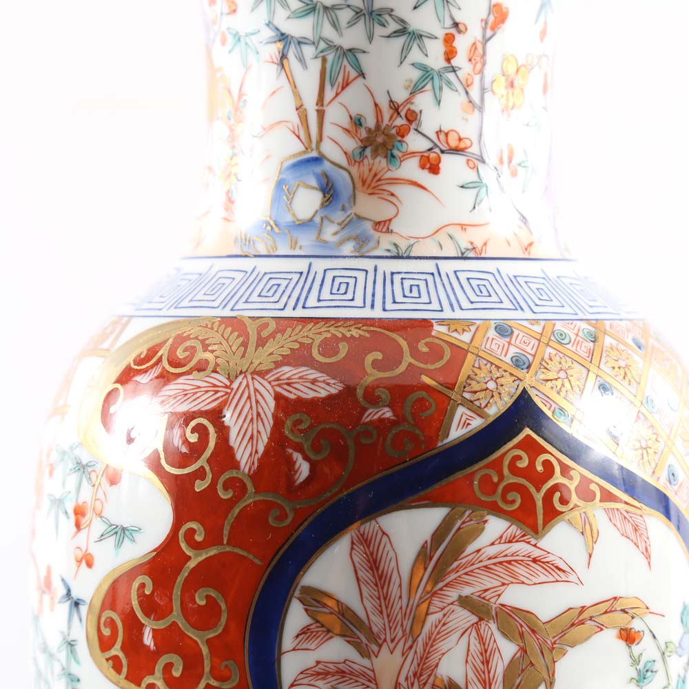 Hand Painted Japanese Imari Porcelain Table Lamp