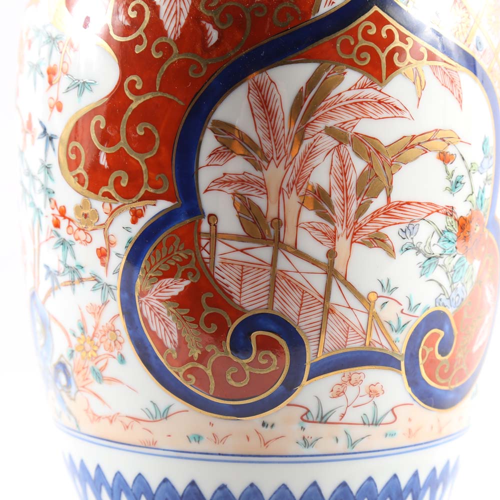 Hand Painted Japanese Imari Porcelain Table Lamp