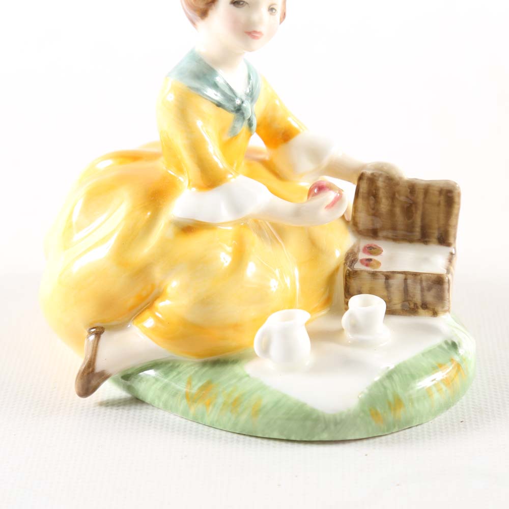1964 Royal Doulton "Picnic" HN2308 Porcelain Figurine