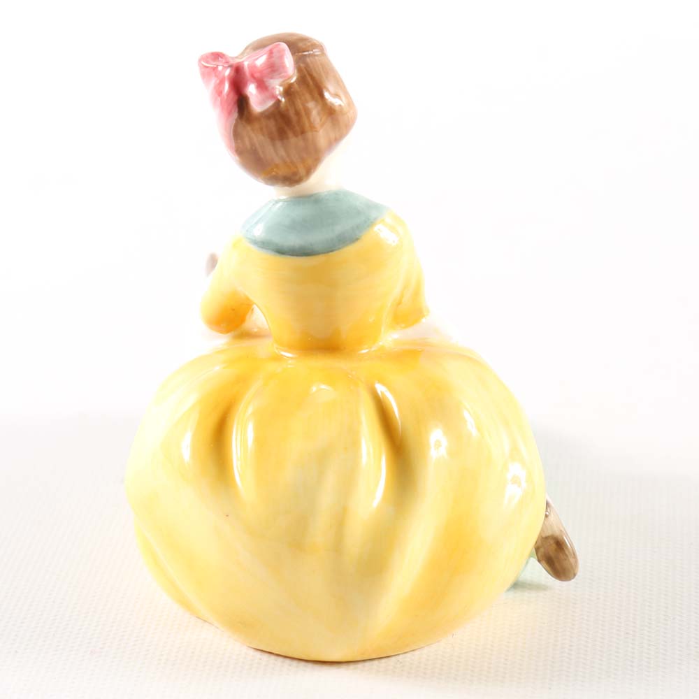 1964 Royal Doulton "Picnic" HN2308 Porcelain Figurine