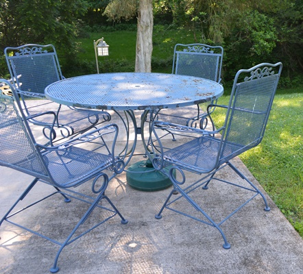 Blue Painted Iron Patio Table and Four Chairs