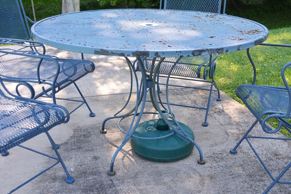 Blue Painted Iron Patio Table and Four Chairs