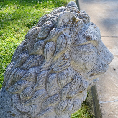 Single Concrete Lion Yard Statue