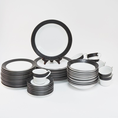 Eight Place Settings Noritake "Mirano"