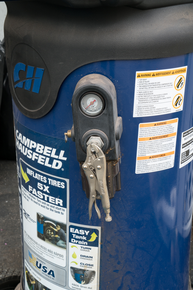 Campbell Hausfield Air Compressor and Husky Air Tool Set