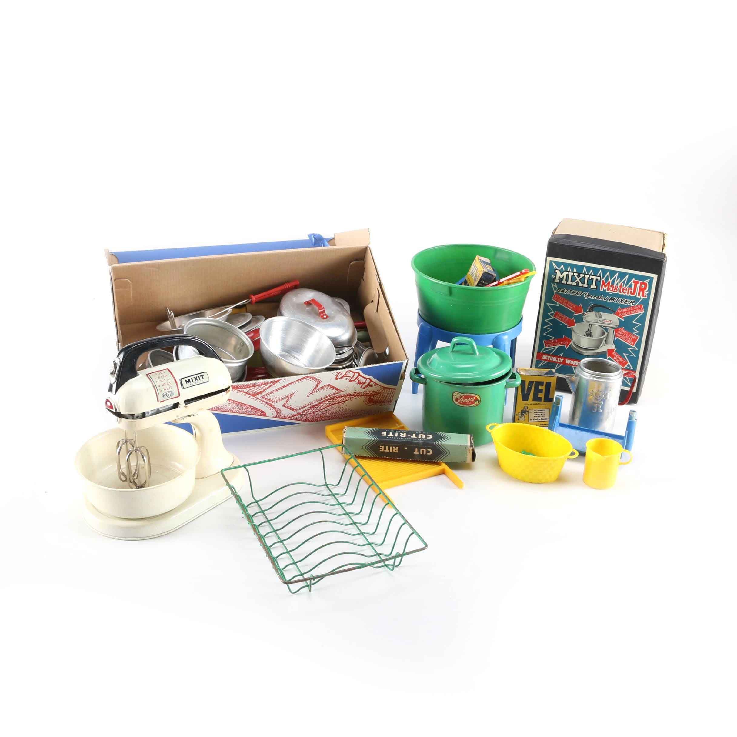 Kitchen Accessories Including a Vintage Mixit Master Jr. Mixer