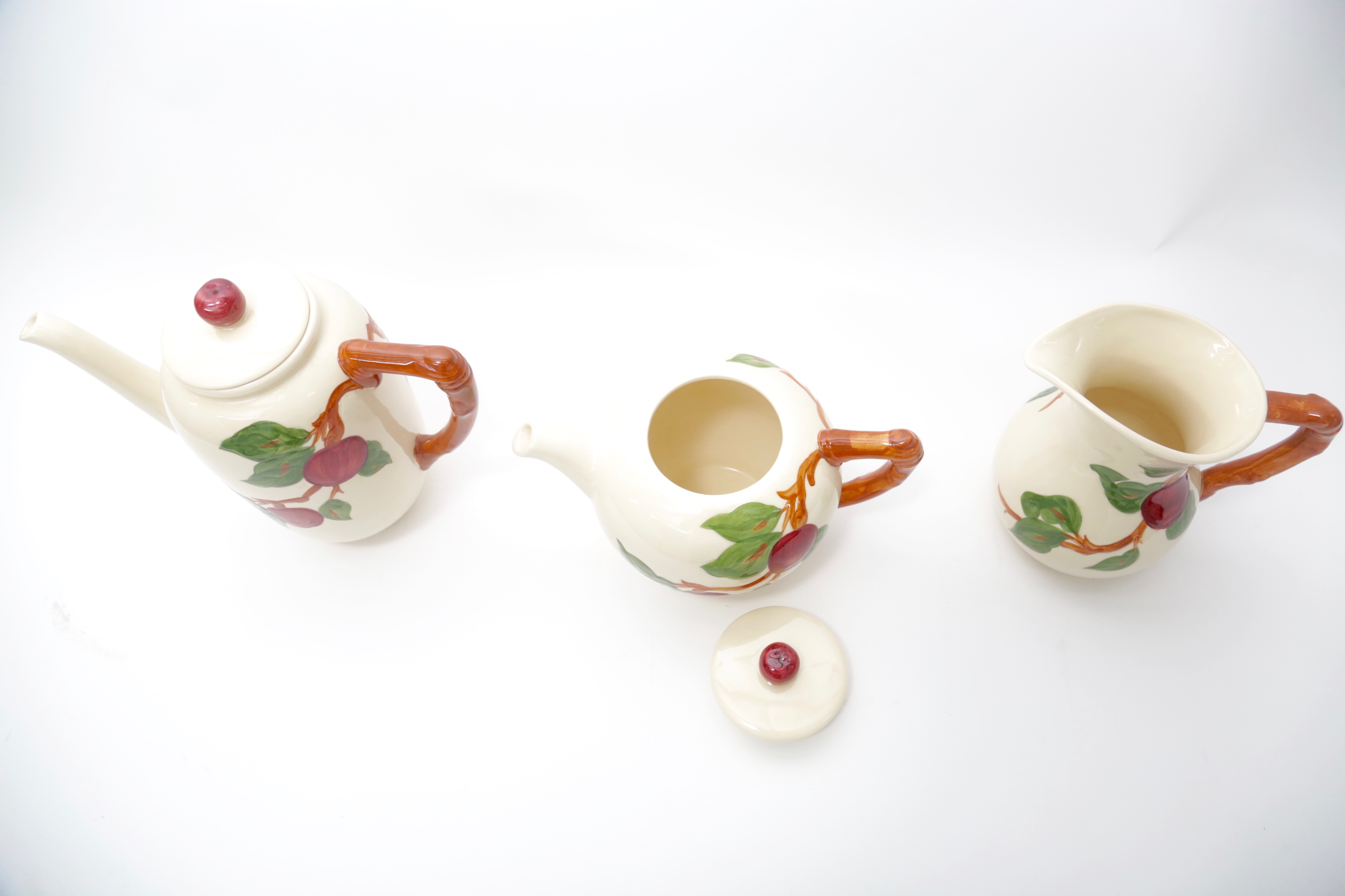 Franciscan "Apple" Serveware