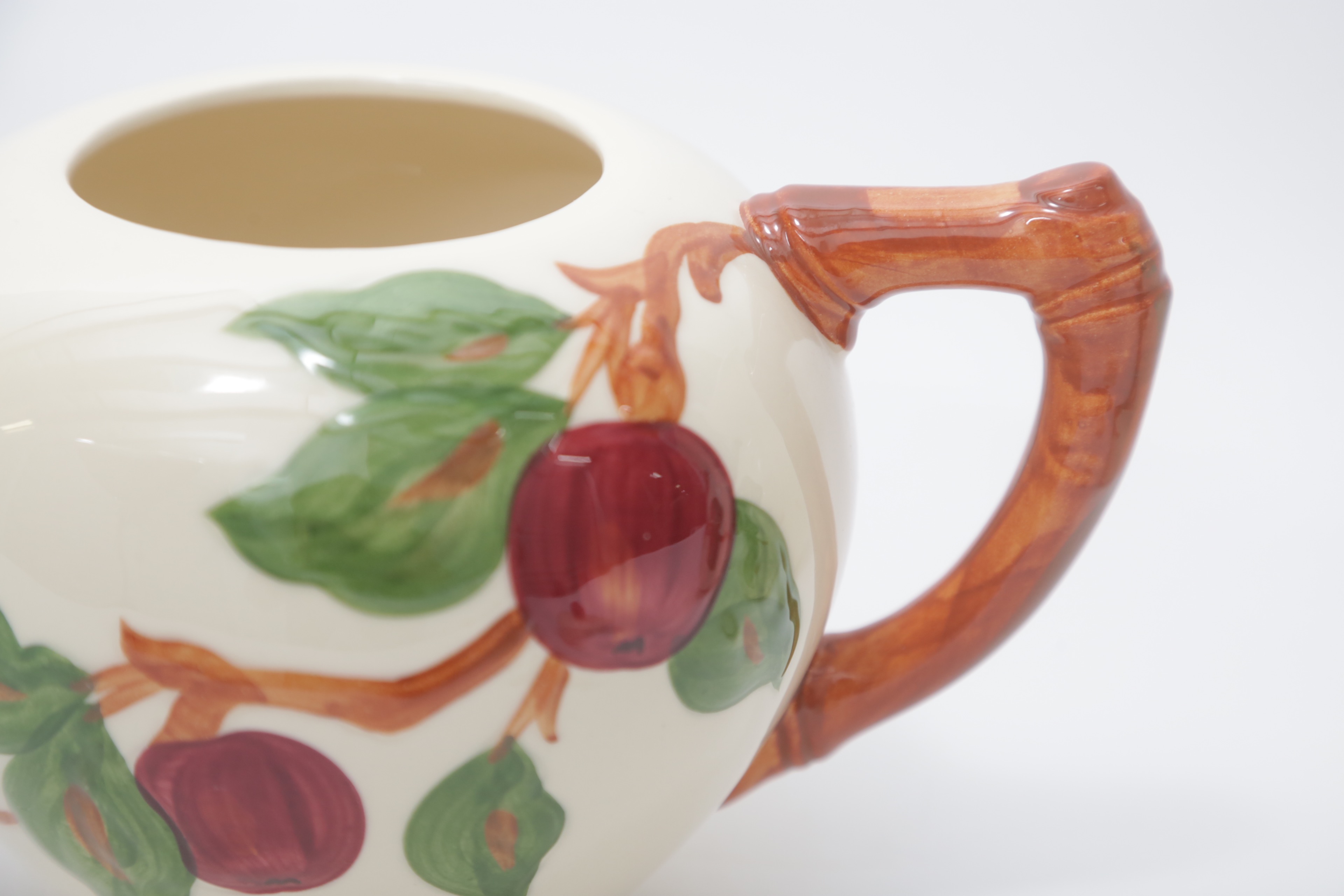 Franciscan "Apple" Serveware