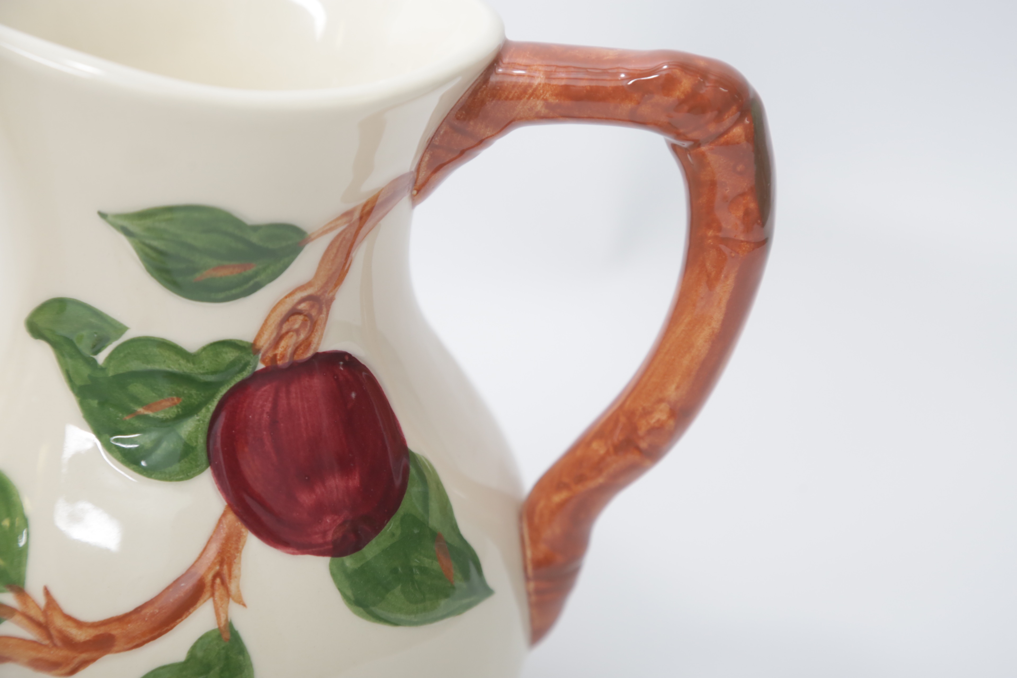 Franciscan "Apple" Serveware