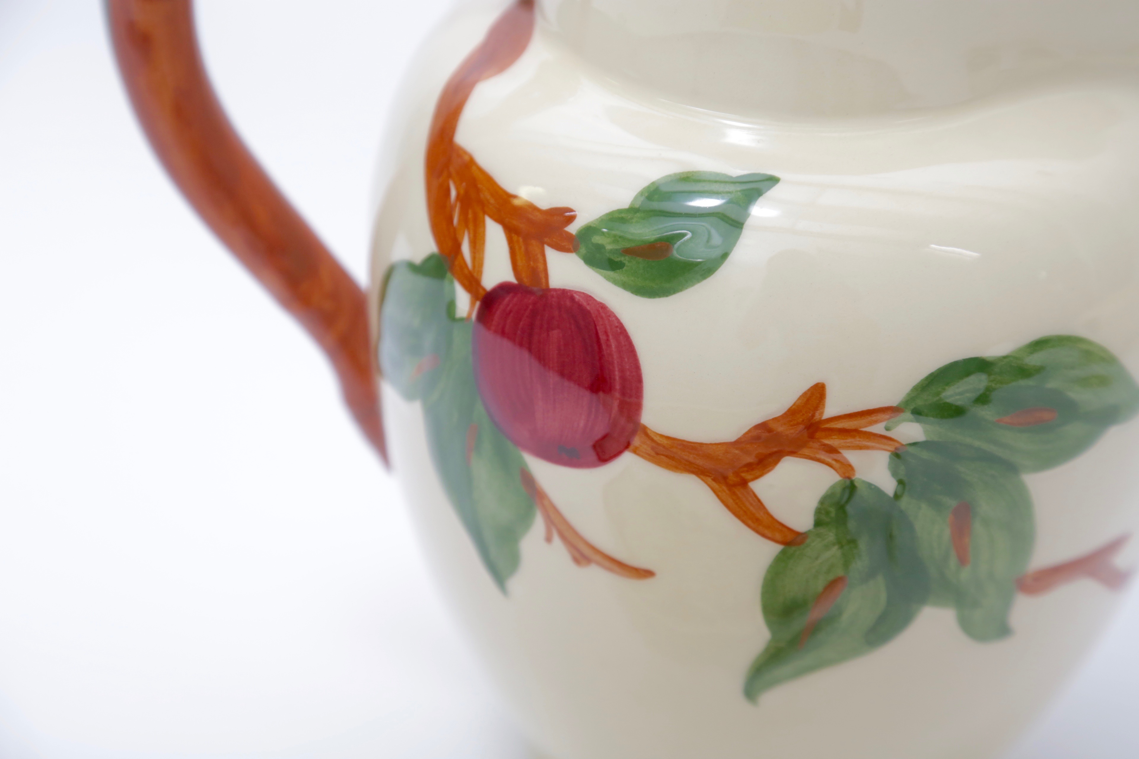 Franciscan "Apple" Serveware