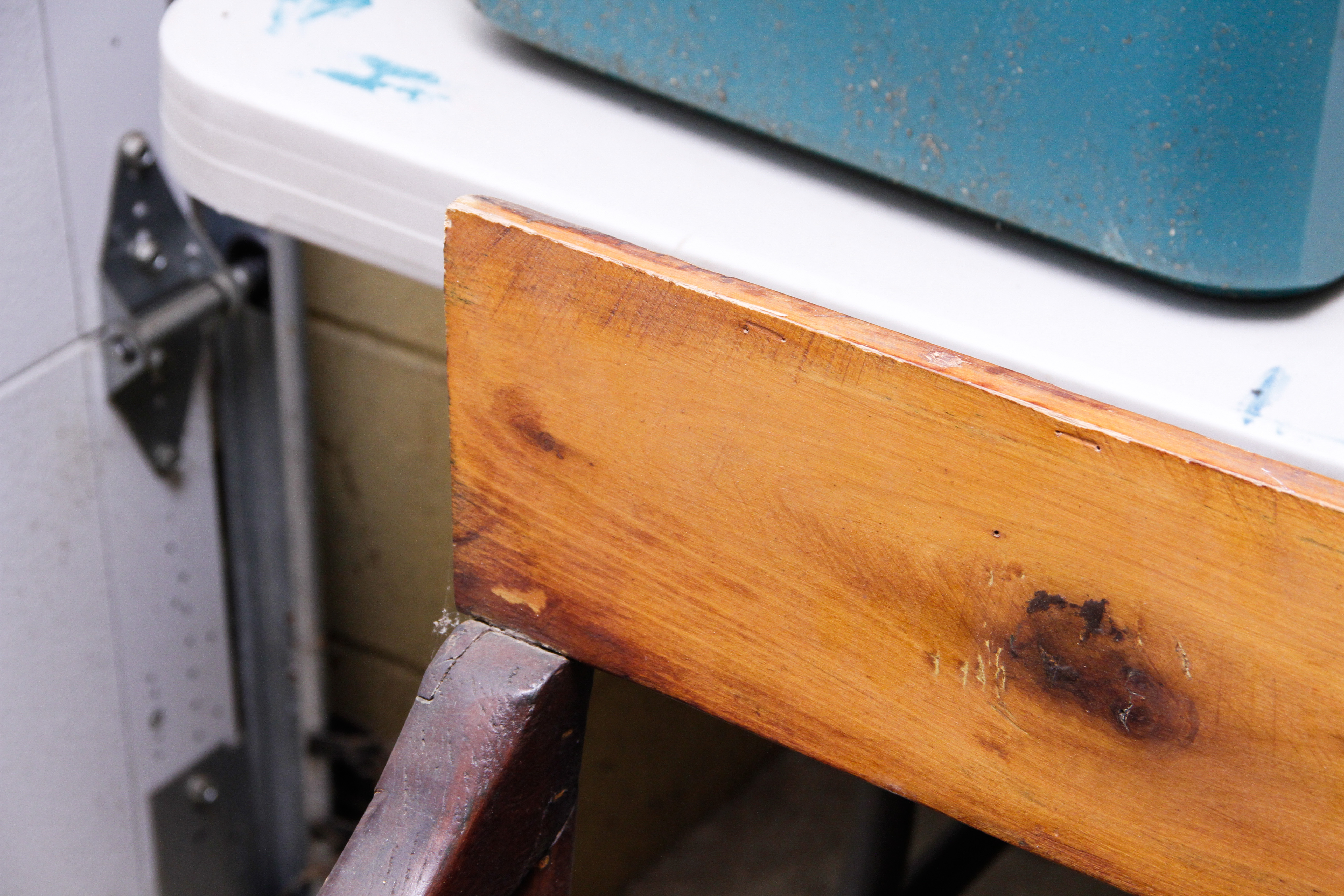 Country Sheraton Style Deacon's Bench