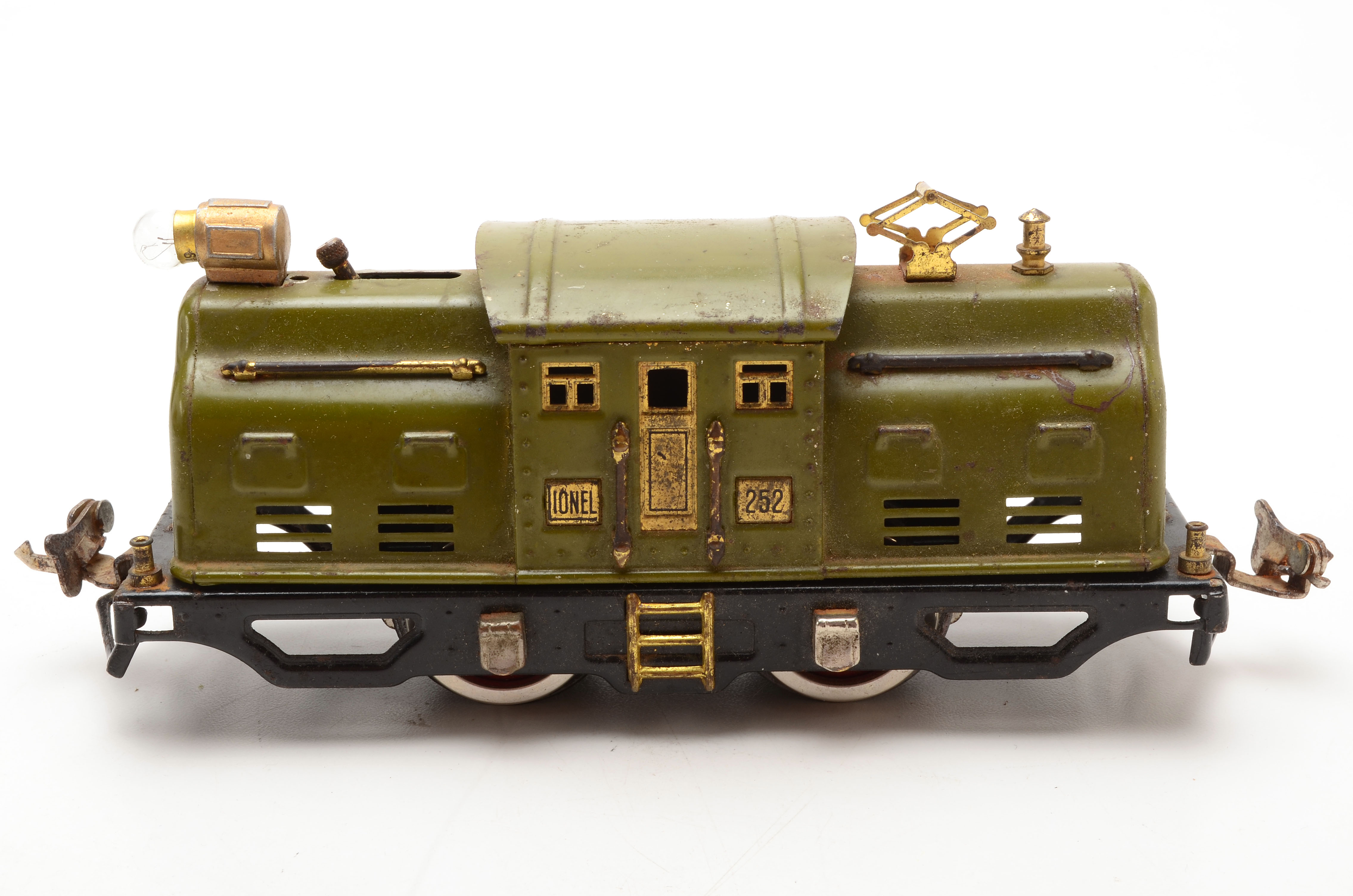 Vintage Lionel 252 Electric Train Set