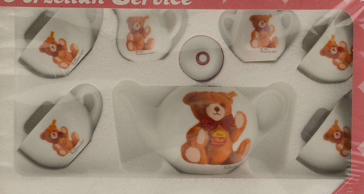 Steiff "Mr. Vanilla Bear with Porcelain Steiff Tea Set