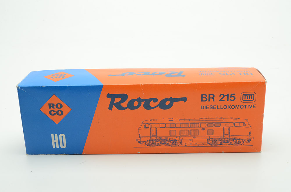 HO Gauge Model Trains with German Themed Cars