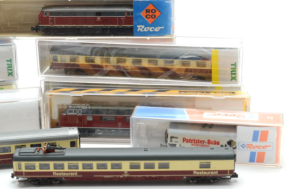 Collection of N Gauge European Train Passenger Cars and More