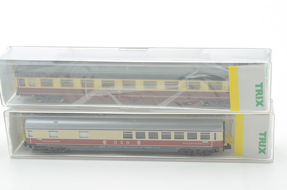 Collection of N Gauge European Train Passenger Cars and More