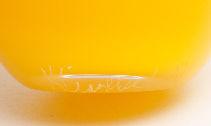 Bob Kliss Art Glass Vase