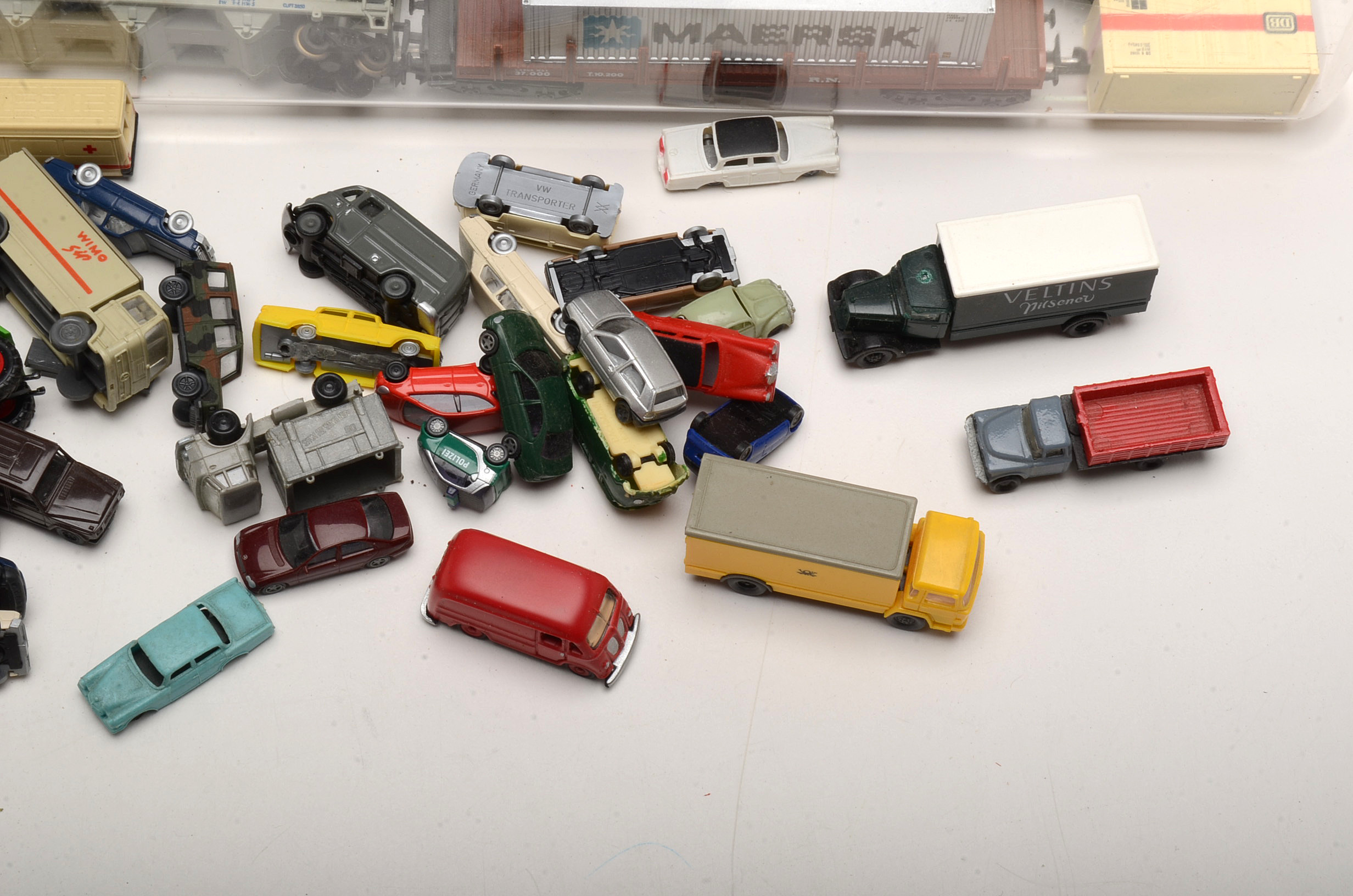 Large Collection of N Gauge Model Train Cars Scenery Pieces and Single Conrail Engine