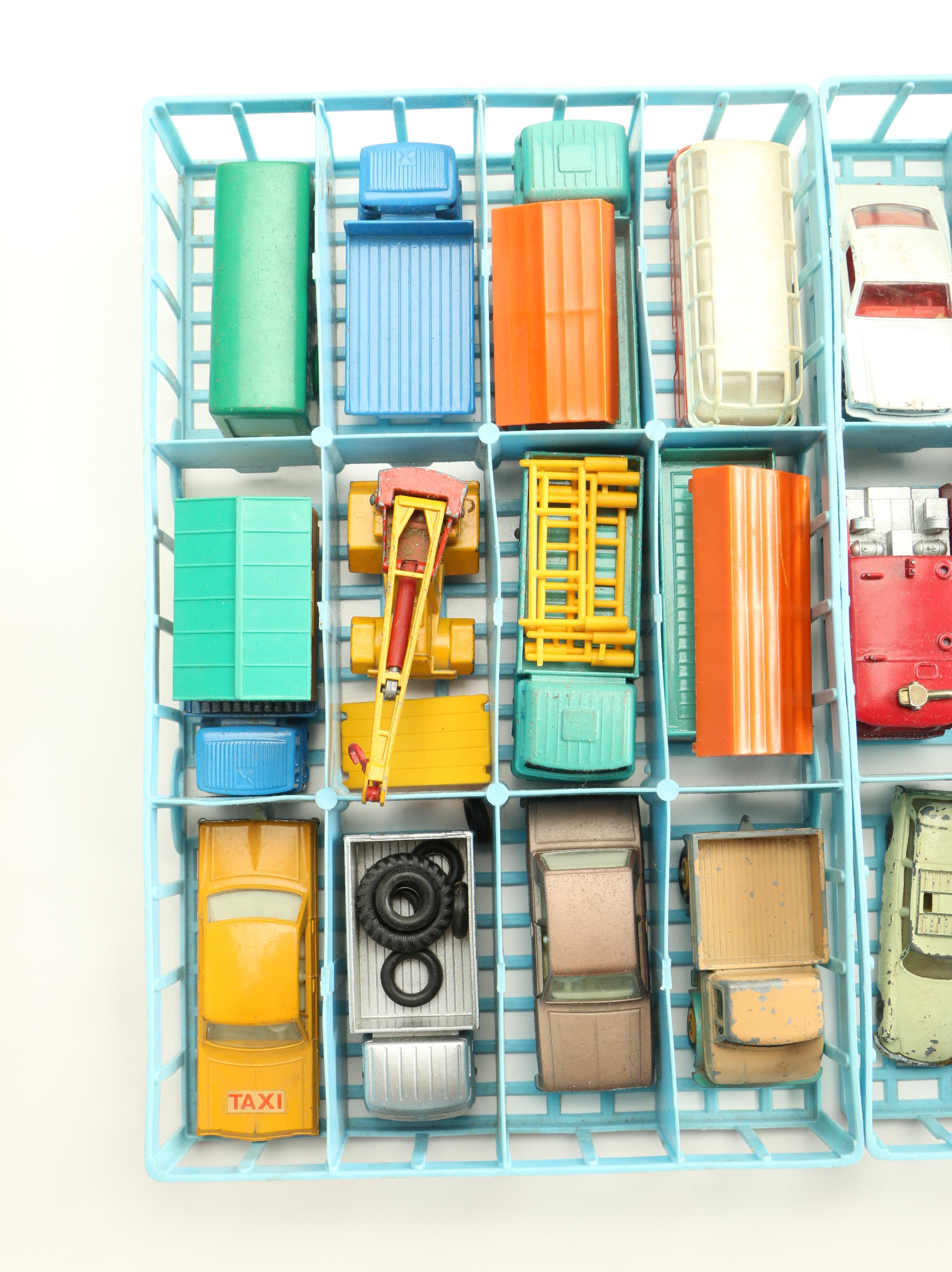 1968 Lesney Matchbox Car Collector Case with Assorted Die-Cast Cars