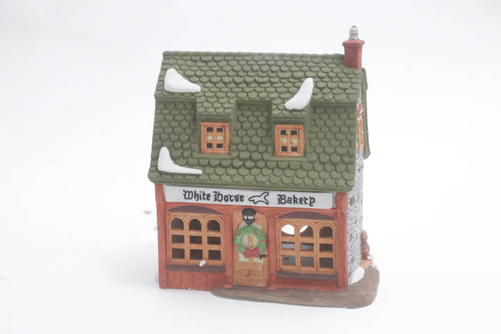 Department 56 Christmas Décor