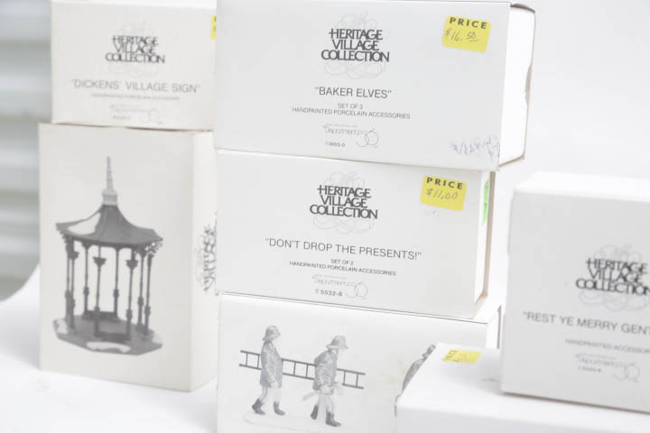 Department 56 Christmas Décor