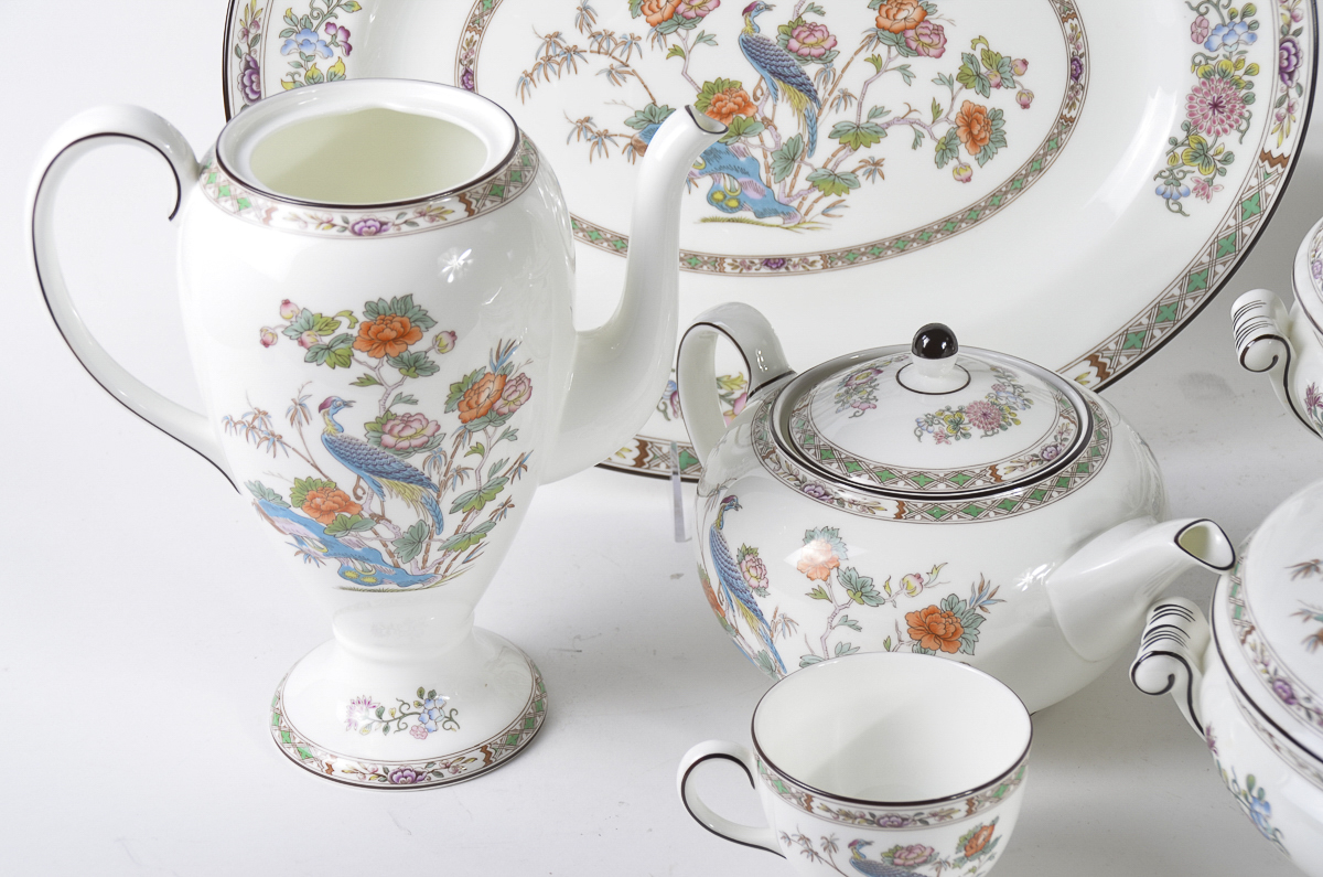 Wedgwood "Kutani Crane" China Set