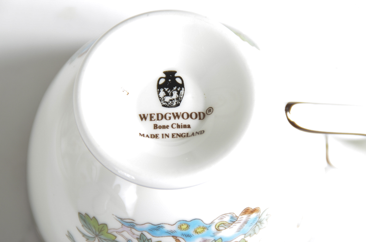 Wedgwood "Kutani Crane" China Set